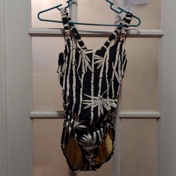 Lands End black and white swimsuit size S - Picture 1 of 3